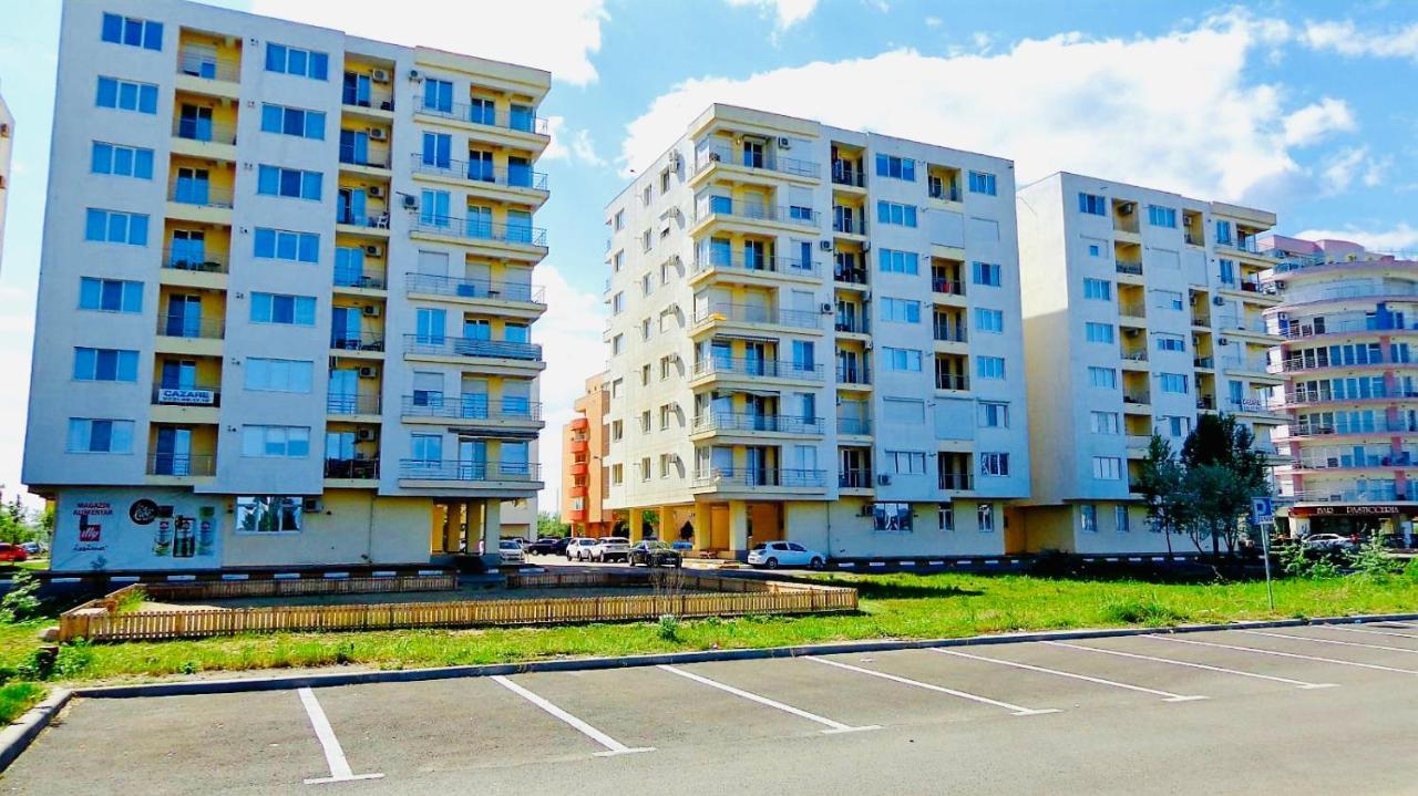 Alcomar Apartment - Summerland Mamaia Eksteriør bilde