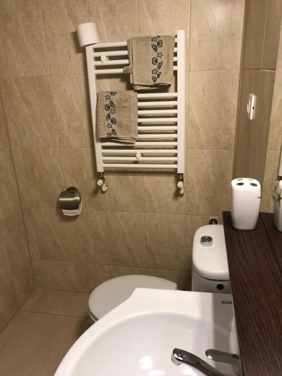 Alcomar Apartment - Summerland Mamaia Eksteriør bilde